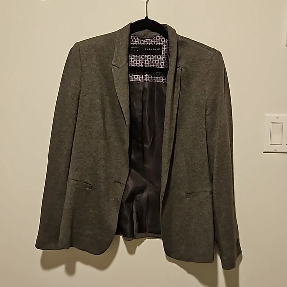 ZARA Basic blazer - Picture 1 of 3
